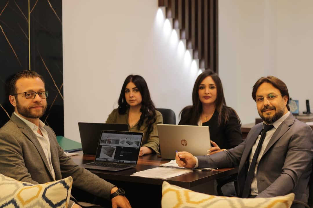 ايليفا Eleva Team Group Photo